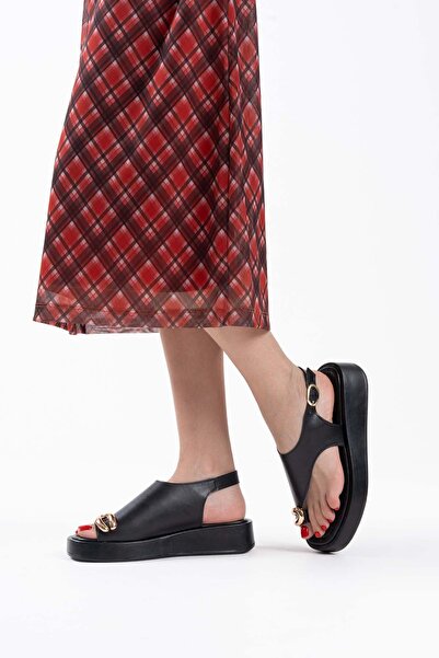 TRENDELLA Milena Black Skin Buckle Detailed Sandals