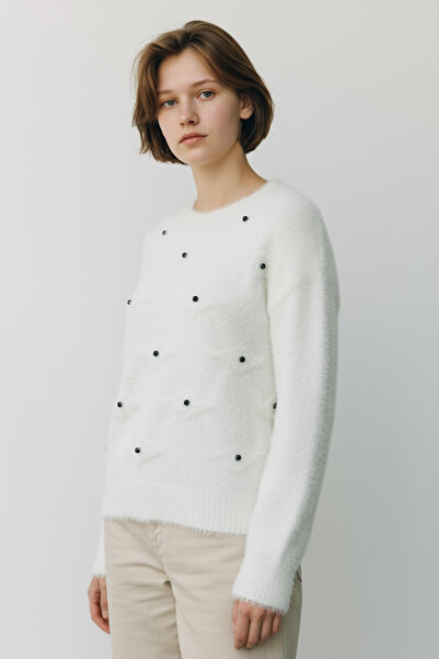 NEWCO Pearl Embellished Soft Texture O Oversized Knitwear Sweater – Round Neck Relaxed Fit