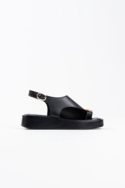 TRENDELLA Milena Black Skin Buckle Detailed Sandals