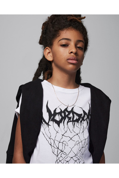 Nike Jordan White Circular Neck Cotton Boys T-Shirt 95C908