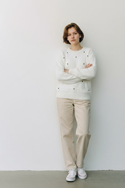 NEWCO Pearl Embellished Soft Texture O Oversized Knitwear Sweater – Round Neck Relaxed Fit