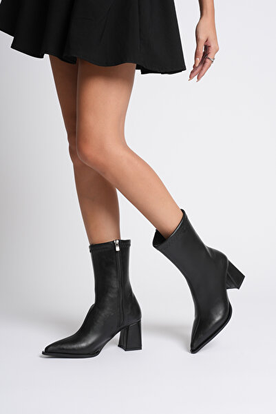 CİMİLİ SHOES Kadın Kalın Topuklu Sivri Burun Bot Simva Siyah
