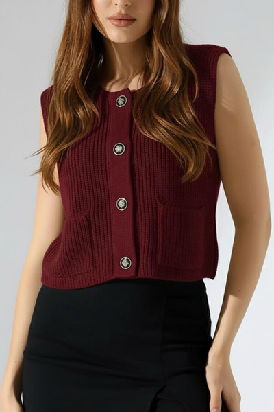 MILANOFOX Women's Burgundy Sleeveless Buttoned Knit Vest – Comfortable Casual Model with Pockets