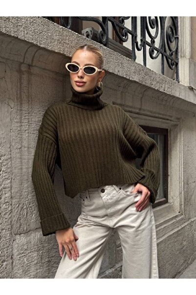 Le Savu Πλεκτό πουλόβερ με λαιμόκοψη κοτλέ με λεπτομέρεια με oversized μανίκι...