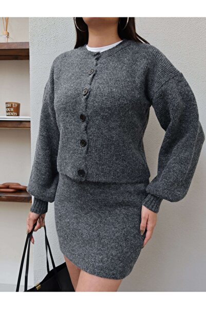 ESRAHELVACI Buttoned Wick Pattern Skirted Knitwear Set