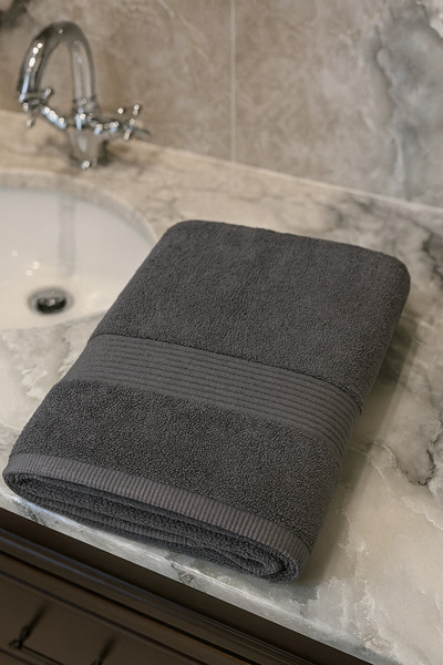 LaraLisa 100% Cotton 70X140 cm Bath Towel (Non-Slip Towel Bath Slippers Gift)