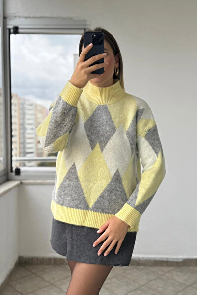 Kubos Moda Baklava Desen Rahat Kesim Sarı Kazak