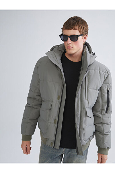 LC Waikiki Standardfit Hooded Men's Coat from Uzg Store for Style Enthusiasts