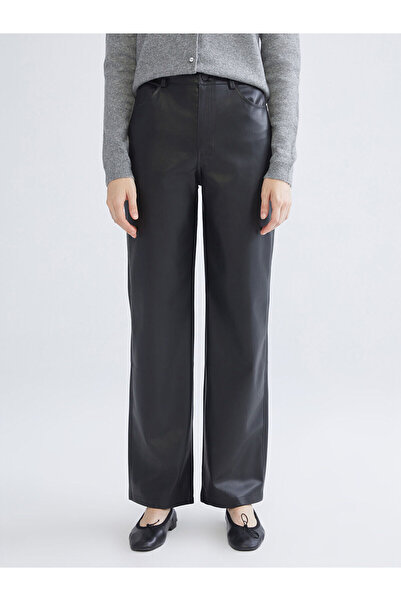 LC Waikiki Skin-Fitting Leather Look Women's Trousers