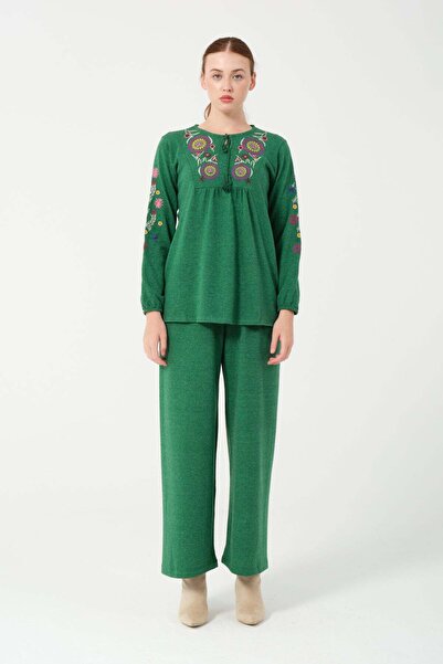 Hatun Atila Hatunatila Hera Fabric Front and Sleeves Are Authentic Embroidered Tassel Detailed Double Suit 7665 Emerald Green