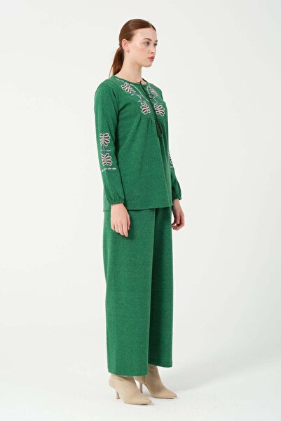 Hatun Atila Hatunatila Hera Fabric Front and Sleeves Are Authentic Embroidered Tassel Detailed Double Suit 7668 Emerald Green