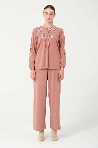 Hatun Atila Hatunatila Hera Fabric Front and Sleeves Authentic Embroidered Tassel Double Suit 7668 Pink