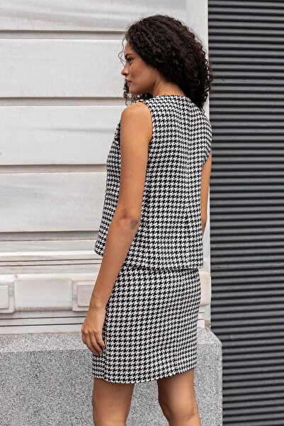 Jument Women's Thick Tweed Fabric Houndstooth High Waist Buttoned Skirt-Black Houndstooth