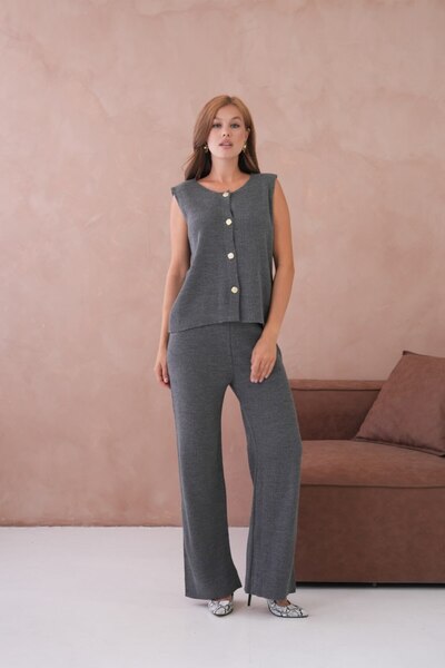 Miss Allos Жіночий розкішний комплект без рукавів з трикотажу з детальними ґудзиками