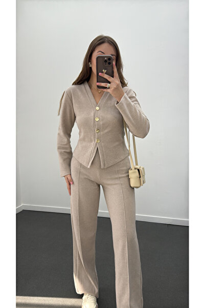 Narferita طقم كارديجان وبنطلون تريكو بأزرار ذهبية من فريا