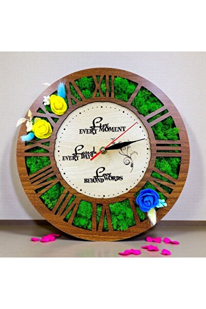 OEM Wall clock decorated with stabilized moss, personalized with English message "Live every moment...",