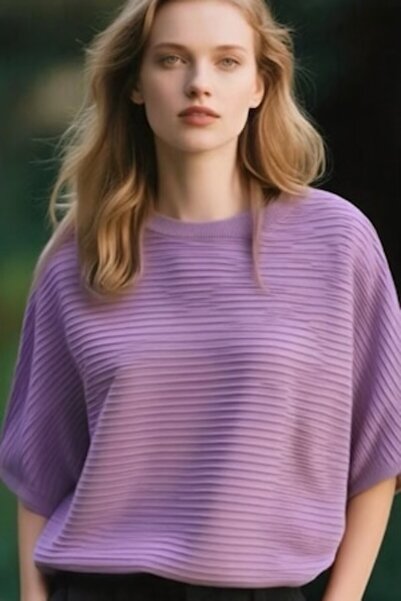 OEM Elegant lilac sweater with a relaxed cut, M-L
