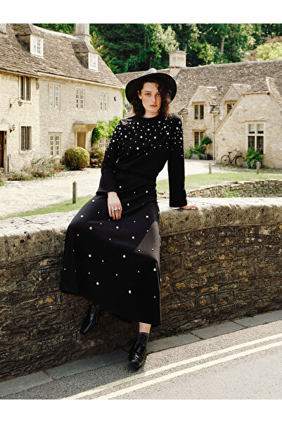 LC Waikiki Siyah Metal Aplikeli Kloş Etek