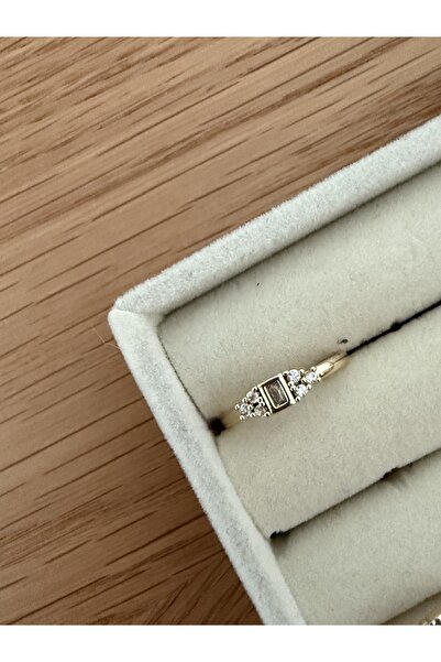 STOLIA Zircon Stone Non-Tarnish Steel Gold Square Detail Ring