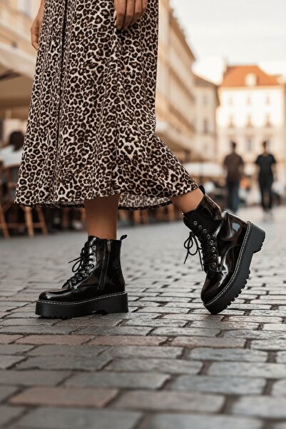 DİVOLYA Armoni Black Patent Leather (5 cm Thick Sole) Women's Daily Boots