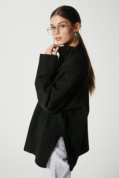 Ritnice Pulover tricotat Wonder Soft guler ridicat negru cu fantă supradimensionat pentru femei