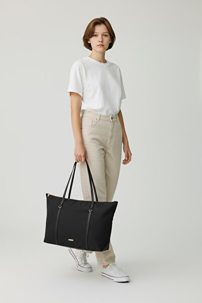 Crazy حقيبة كتف نسائية سوداء كبيرة مقاومة للماء - للاستخدام اليومي والسفر والمدرسة