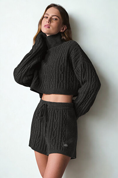 HepsitrentStore High Neck Crop Length Long Sleeve Knit Sweater