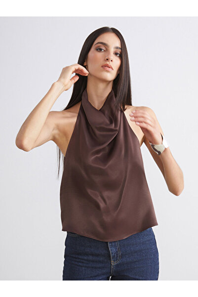 LC Waikiki Bluză din satin cu guler halter Özmarka, sezon nou