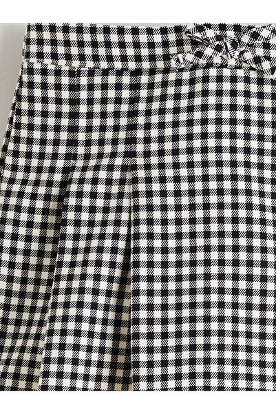LC Waikiki Girls' Plaid Patterned Shorts Skirt with Elastic Waistband