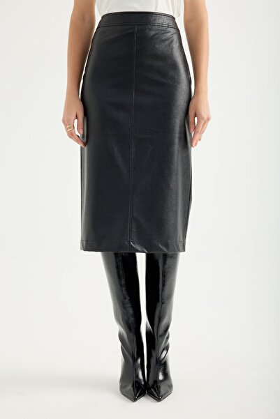 Masha Kate Fusta din piele artificială