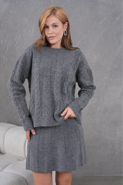 Miss Allos Жіночий трикотажний светр з візерунком та трикотажна спідниця, комплект