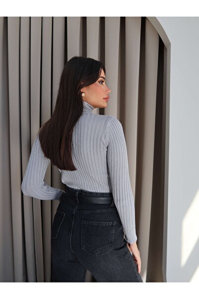 ESRAHELVACI Ribbed Turtleneck Sweater
