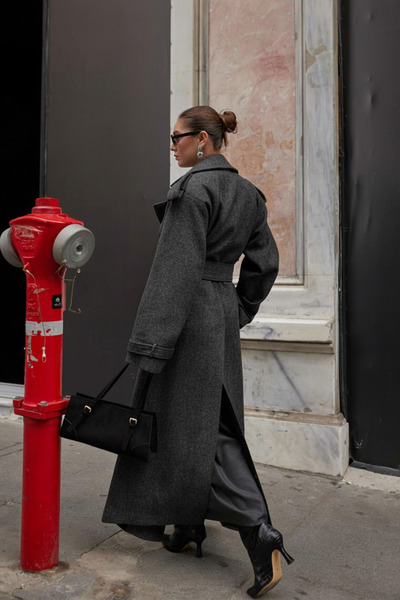 NET OF NOT Γυναικείο παλτό με ζώνη, άνετο και υψηλής ποιότητας, με λεπτομέρειες από απολέτα και λεπτομέρειες από την επένδυση