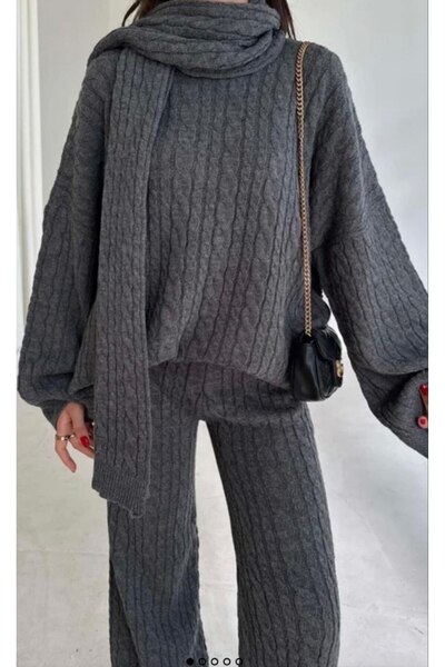 SEVENLINE طقم تريكو قصة فضفاضة بتفاصيل وشاح للنساء – تصميم أنيق ومريح لموسم الشتاء