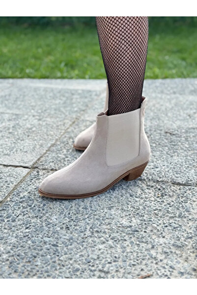 LOVE SHINE Centa Süet Lastikli Kısa Topuklu Büyük Numara Kadın Bot Stil ve Rahatlık