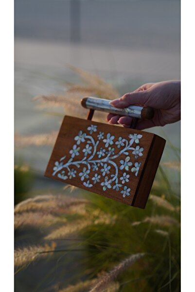 Aurora Stitches Evening Glow