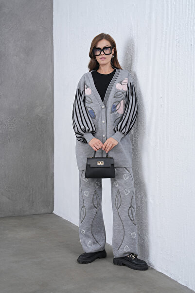 Miss Allos Жіночий комплект з широкого трикотажу з вишивкою бісером: кардиган і штани