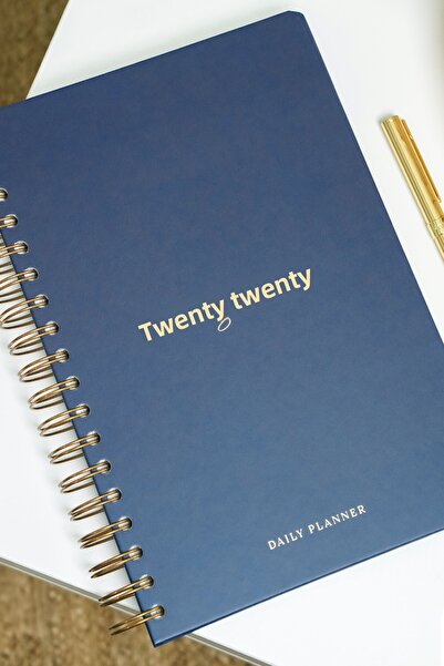 Matt Notebook 2026 Дневен спирален дневник 16x24 cm - 12 месеца тъмносин