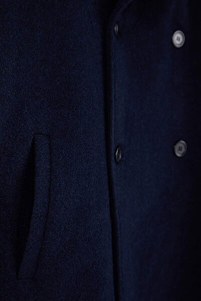 Trendyol Collection Sötétkék normál férfikabát TMNAW25KB00008