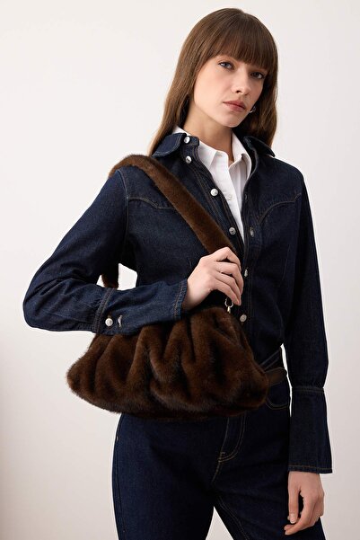TRENDYOL SHOES Brown Faux Fur Women's Shoulder Bag Takaw26Oc00070