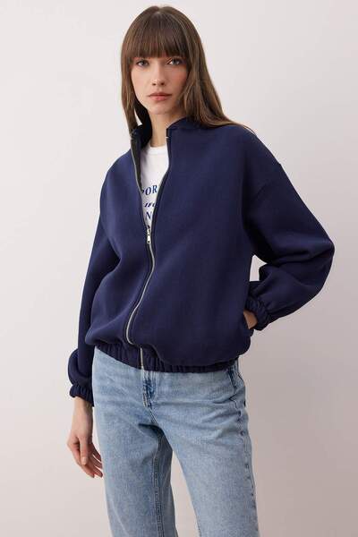 Trendyol Collection Navy Blue Zippered Oversize/Wide Fit Thick Fleece Inside Knitted Sweatshirt Twoaw25Sw00122