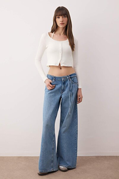 Trendyol Collection Ecru 2-Piece Bodycon Double-Looking Ribbon Detailed Knitwear Look Knitted Blouse Twoaw26Bz00119