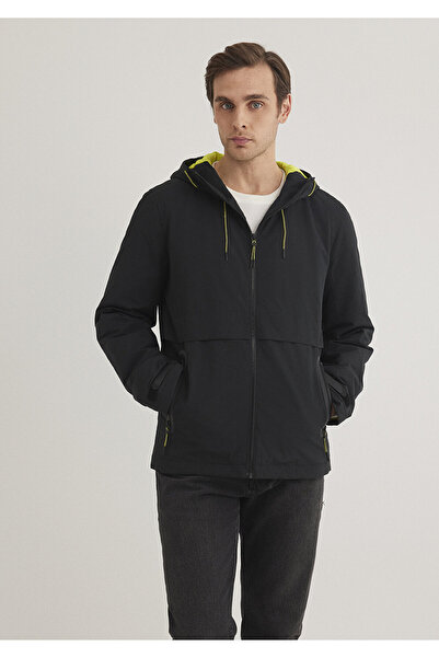 Mavi Μαύρο μπουφάν με κουκούλα Slim Fit / Tight Cut 0110268-900