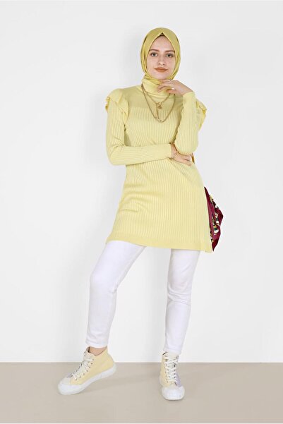 Alvina Self-Patterned Tricot Tunic with Ruffled Shoulders 42042