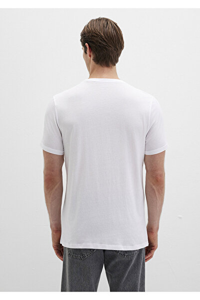 Mavi Logo Baskılı Beyaz Tişört Slim Fit / Dar Kesim 065781-620