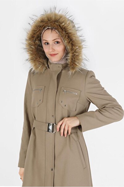 Alvina MANTEA CU CAPUCĂ DETALIE BLANĂ 90215