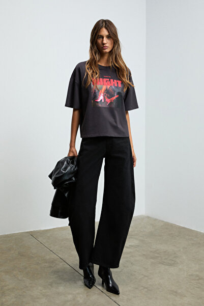 GRIMELANGE Ayukra Women's Soft and Flexible Fabric Printed Detailed Crew Neck Anthracite T-Shirt