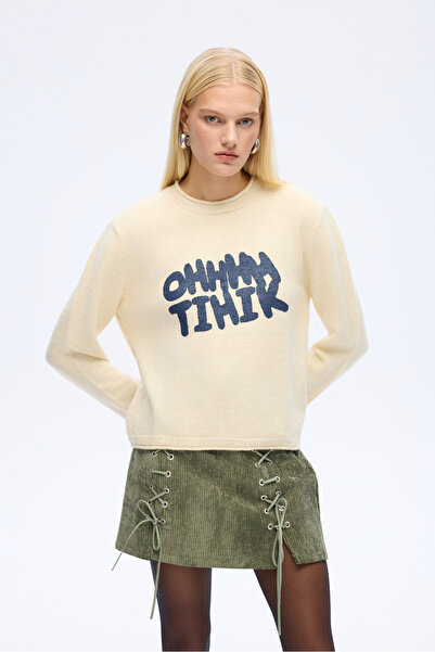 Quzu Bisiklet Yaka Yazı Desenli Triko Kazak Ekru