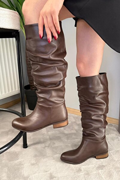 Preshley Γυναικείες μπότες με κορδόνια σε καφέ δέρμα με επίπεδη σόλα κάτω από το γόνατο