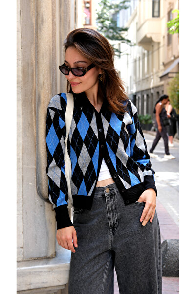 Butik Una Fiaba - Black Women's Polo Neck Argyle Patterned Buttoned Knit Card...